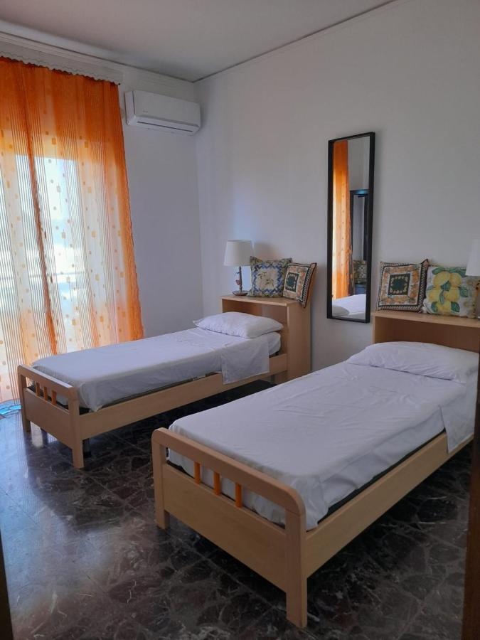 A Casa Di Alex Apartment คาตาเนีย ภายนอก รูปภาพ